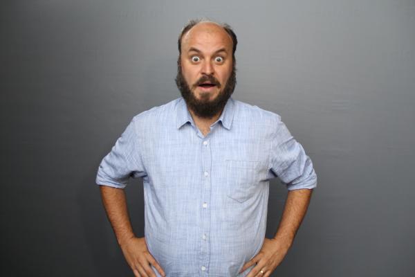 Espetáculo “Paulinho Serra em Pedaços”, no Espaço Cultural Caesb em Águas Claras