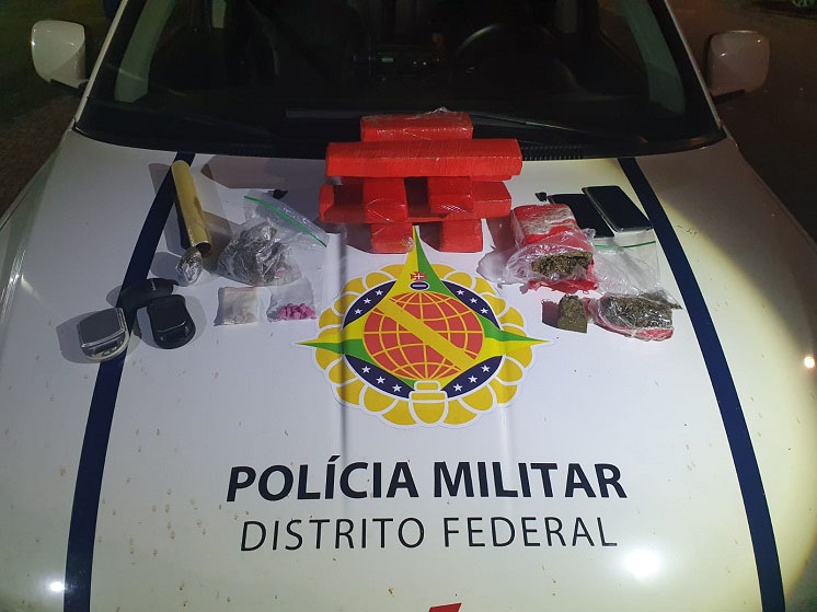 PMDF surpreende traficantes de classe média alta na estação do metrô