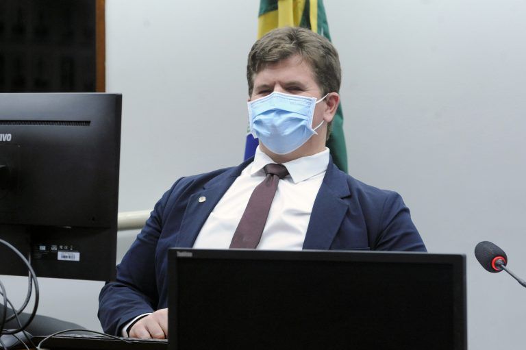 Comissão recomenda rejeição de proposta que prevê anexo de metas para crianças nos projetos da LDO