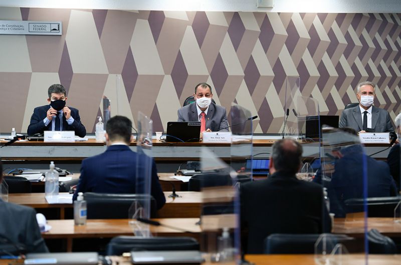 CPI aprova convocação de nomes do ‘assessoramento paralelo’ no governo federal