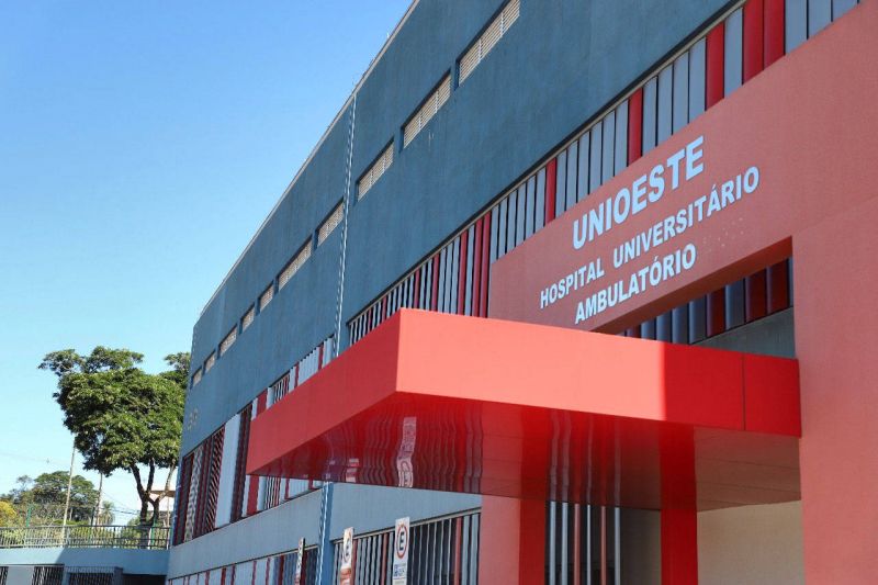 32 anos: servidores contam história do Hospital Universitário do Oeste