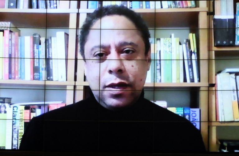 Projeto autoriza Anvisa a vetar exportação de itens essenciais à saúde pública