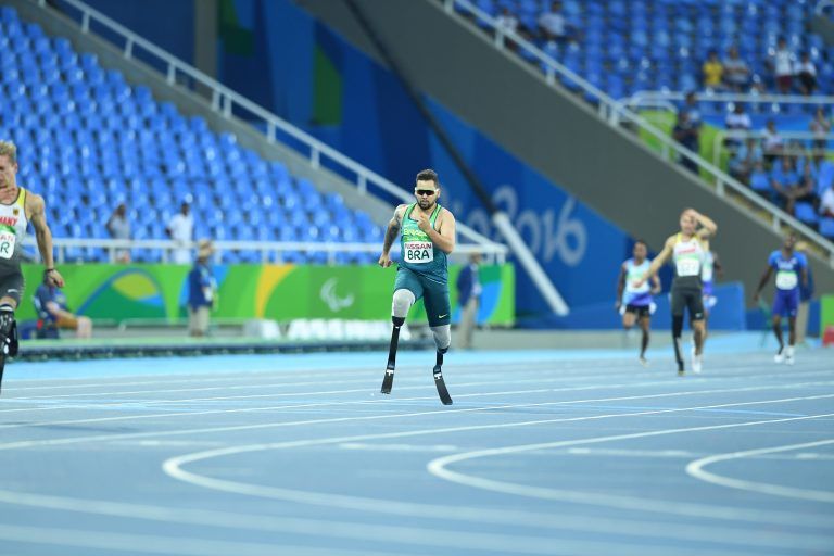 Comissão vai conhecer experiência de clubes paralímpicos; acompanhe