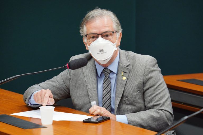 Comissão rejeita proposta que destina recursos extras para custeio da iluminação pública