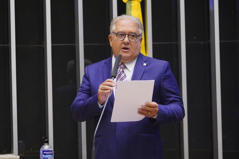 Comissão aprova normas para bloqueio de motorista e de usuário de aplicativo