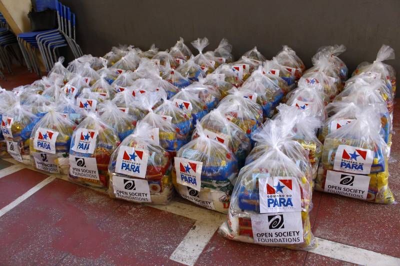 Famílias do Jurunas, Terra Firme e Guamá são beneficiadas com entrega de alimentos