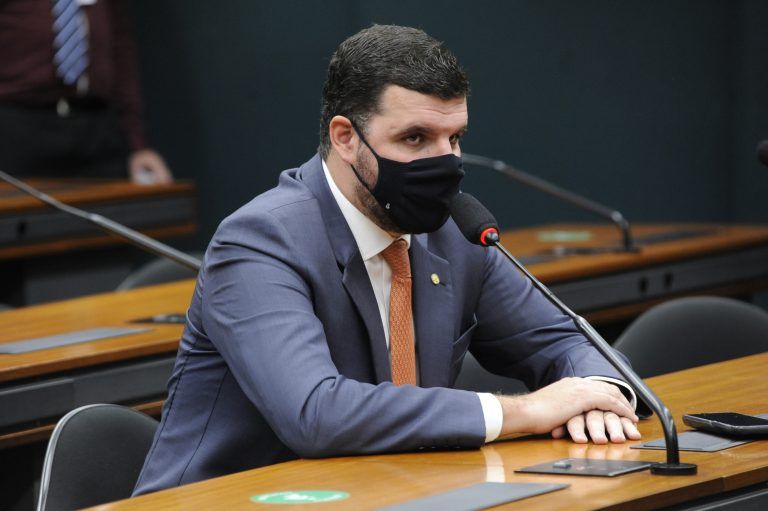 CCJ aprova prestação de serviços de telecomunicações por cooperativas