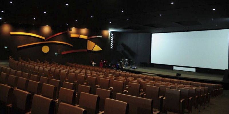 Senado aprova novo prazo para adaptação de cinemas à acessibilidade