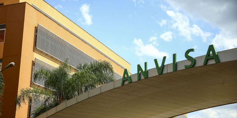 Ministério da Saúde pede autorização à Anvisa para importar vacina