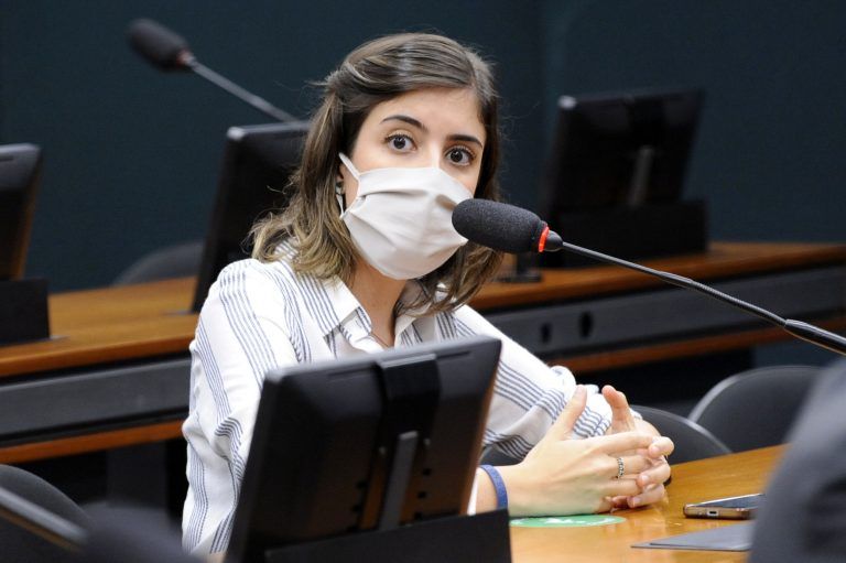 Comissão aprova projeto que prevê reajuste anual de bolsas de pesquisa