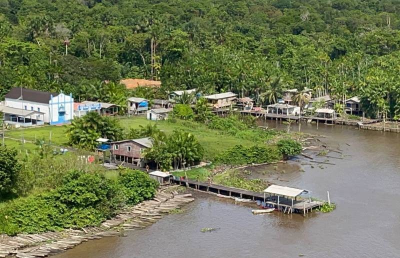 Congresso fica iluminado de laranja neste sábado pelo Dia Mundial do Doador de Medula Óssea