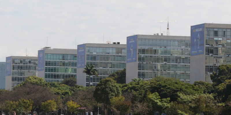 Entram em vigor regras para retorno ao trabalho presencial de servidor