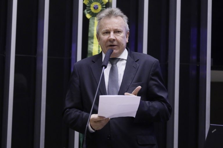 Comissão aprova correção anual de limites e faixas de receita do Simples Nacional