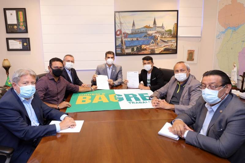 PF combate grupo responsável por derrame de dinheiro falso em Curitiba