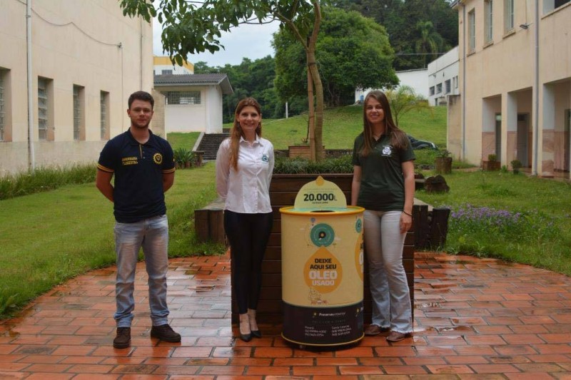 Projeto da Unicentro coleta óleo de cozinha e estimula ciclo que protege o meio ambiente