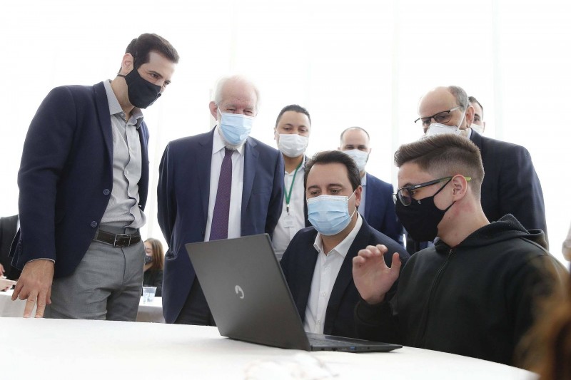 Com plataforma digital, programa Inglês Paraná facilita aprendizado do idioma na rede estadual