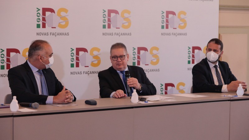 Governador sanciona lei que implementa a educação domiciliar no Paraná