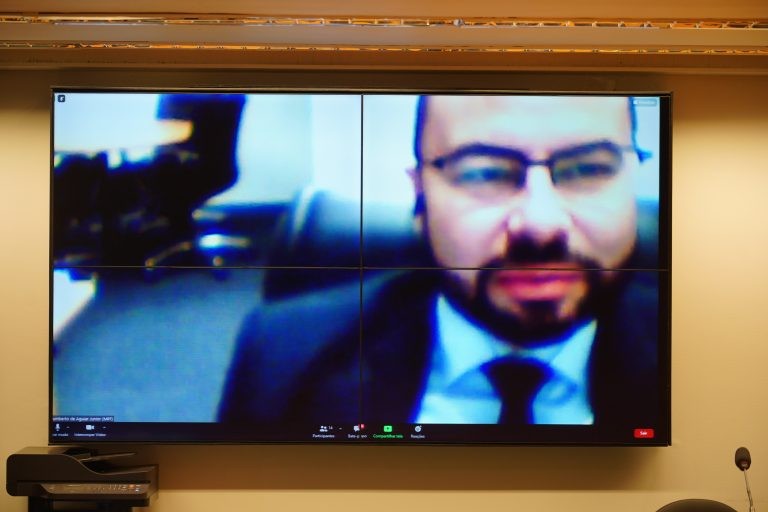 Especialistas apontam enfraquecimento de órgãos ambientais no combate ao fogo no Acre