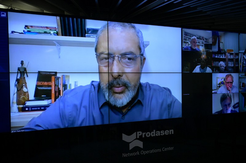 Projeto regulamenta aposentadoria especial de profissionais da enfermagem