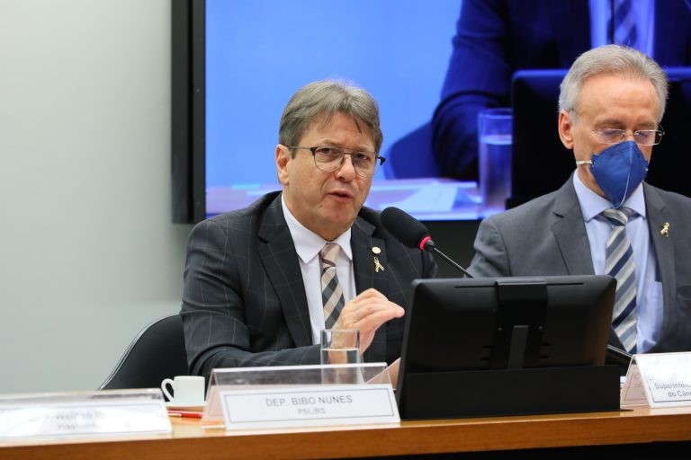 Covid-19: Distrito Federal anuncia vacinação para faixa de 12 anos