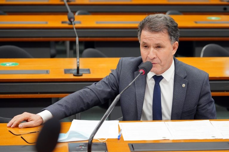 Porto apresenta ações do Outubro Rosa à presidente do Conselho de Ação Solidária do Paraná