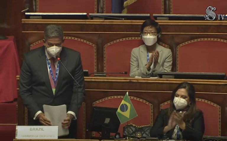 Lira reafirma aos parlamentos do G-20 o compromisso da Câmara com pauta ambiental