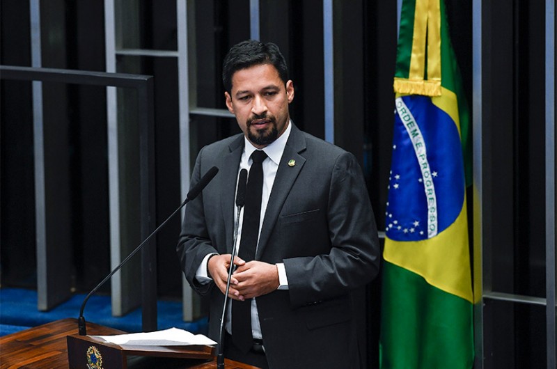 CPI ouve juristas que sugerem indiciamento de Bolsonaro por crime de responsabilidade