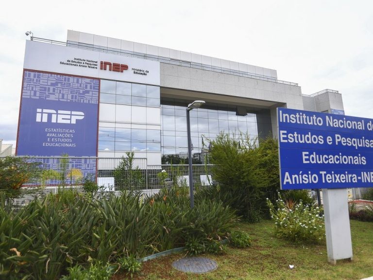 Comissão debate situação institucional do Inep e a aplicação do Enem