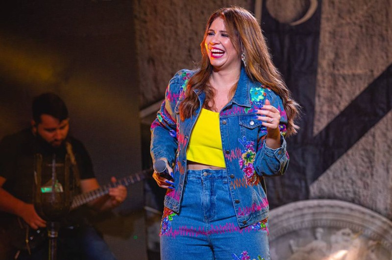 Senadores lamentam morte da cantora Marília Mendonça