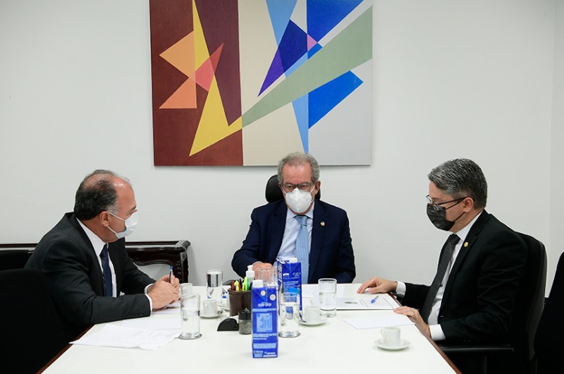 Senadores buscam acordo para a PEC dos Precatórios