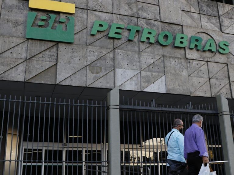 Comissão debate dívida da Petrobras com fundação de seguridade dos servidores