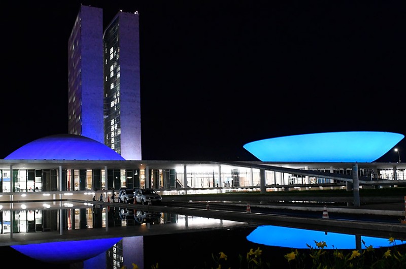 Campanha Novembro Azul mobiliza senadores pela prevenção ao câncer de próstata