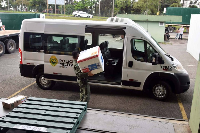 Estado envia mais 671 mil doses de vacinas contra a Covid-19 aos municípios