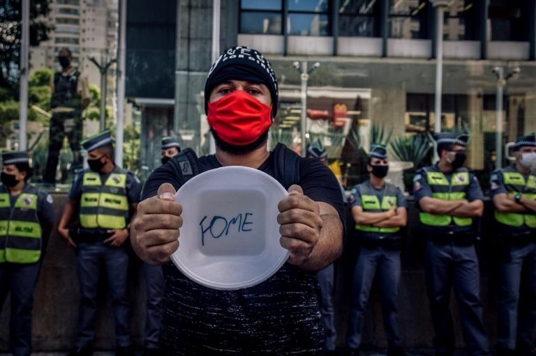 Comissão promove debate sobre programa Auxílio Brasil