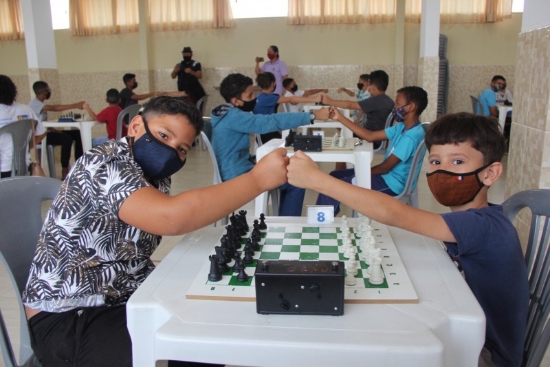 Campeonato de xadrez mobiliza jovens da Cidade Estrutural