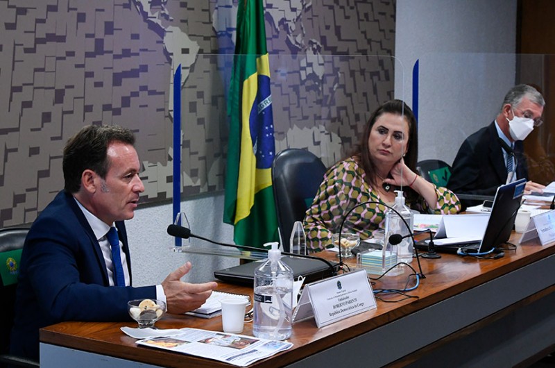 CRE aprova embaixadores para Uruguai e Peru; nomes seguem para o Plenário