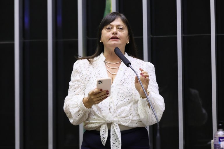 Comissão aprova projeto que limita o número de alunos em sala de aula