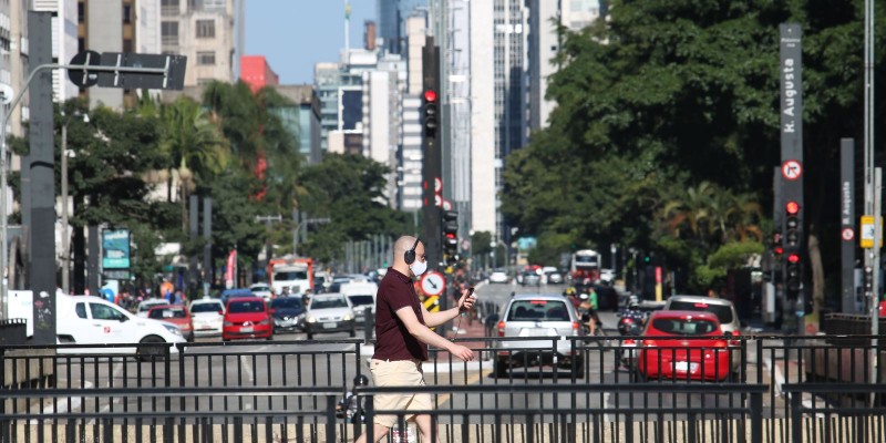 Comissão aprova seguro-desemprego e FGTS a trabalhador doméstico em caso de morte de empregador
