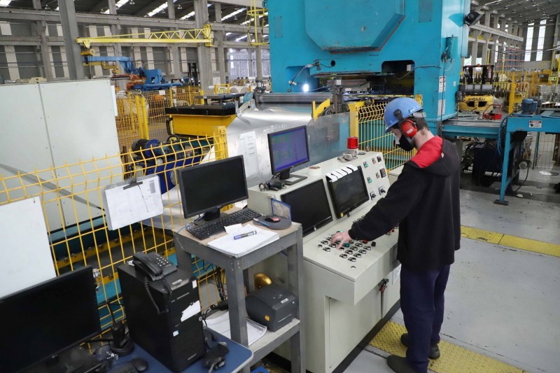 Consumo de energia cresce 8% no terceiro trimestre e confirma retomada econômica no Estado