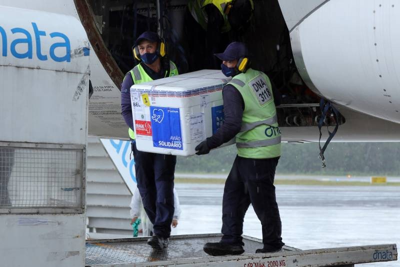 Parceria entre Unioeste e Receita Federal garante novos equipamentos para laboratório