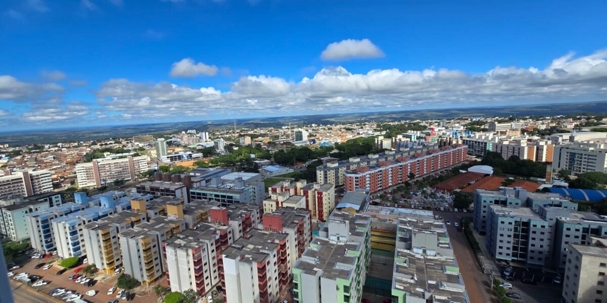 Compradores relatam atraso na entrega de apartamentos no Gama (DF)