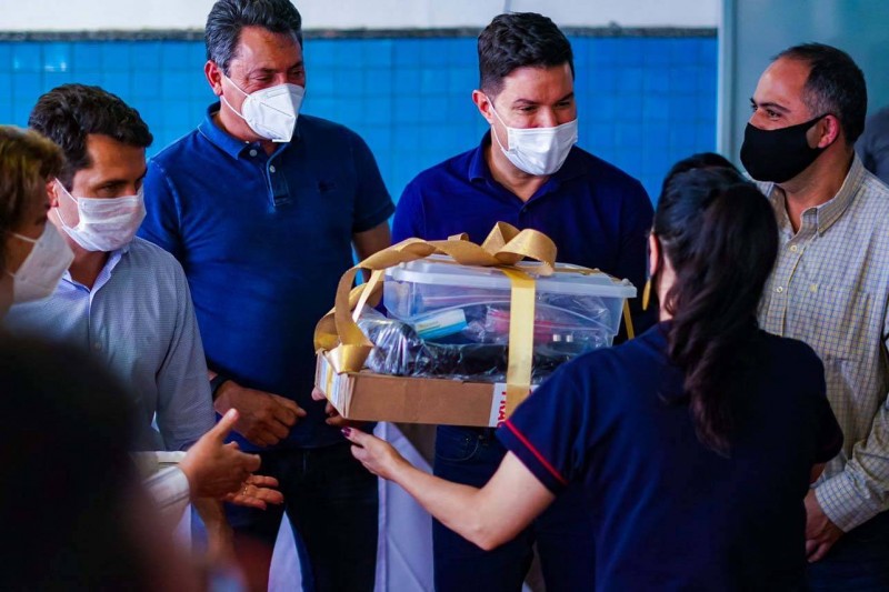 Com novo cenário da pandemia, ensino presencial passa a ser prioridade no Paraná