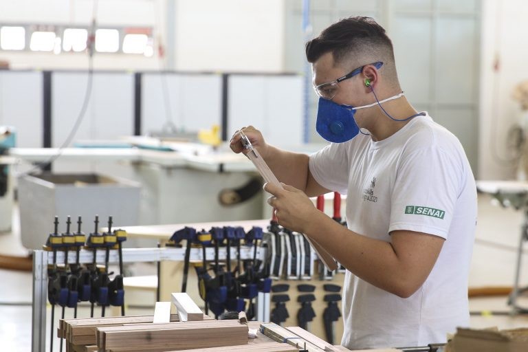Seminário debate retomada do emprego e educação entre os jovens após a pandemia