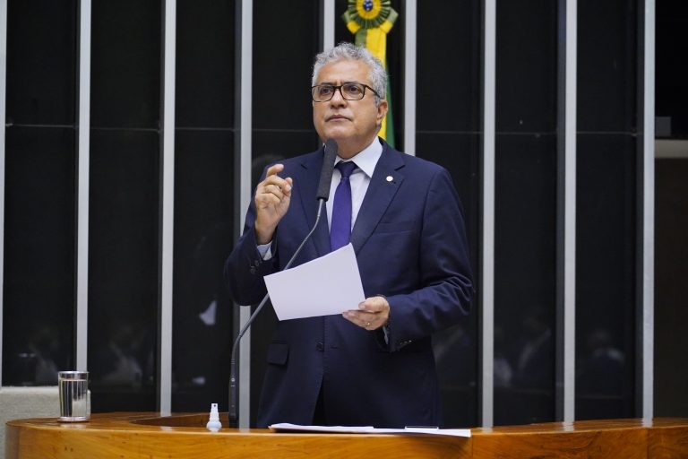 Comissão aprova projeto que altera regras de defesa agropecuária