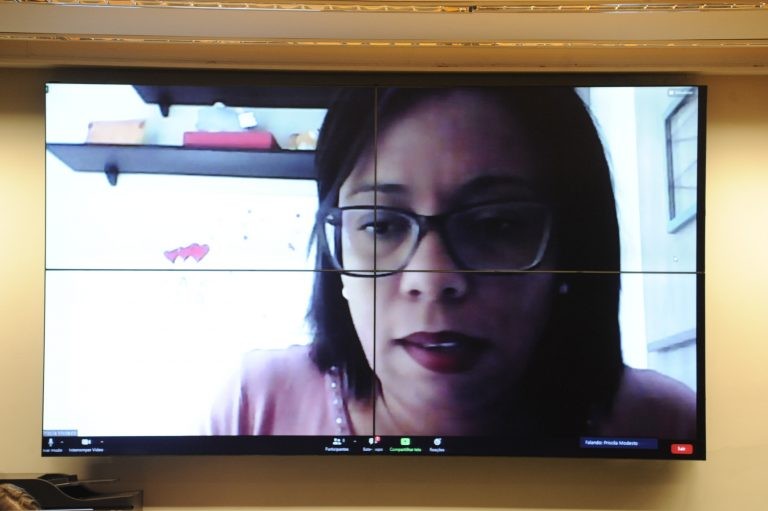 Paraná receberá mais 251,6 mil vacinas contra a Covid-19 nesta terça-feira