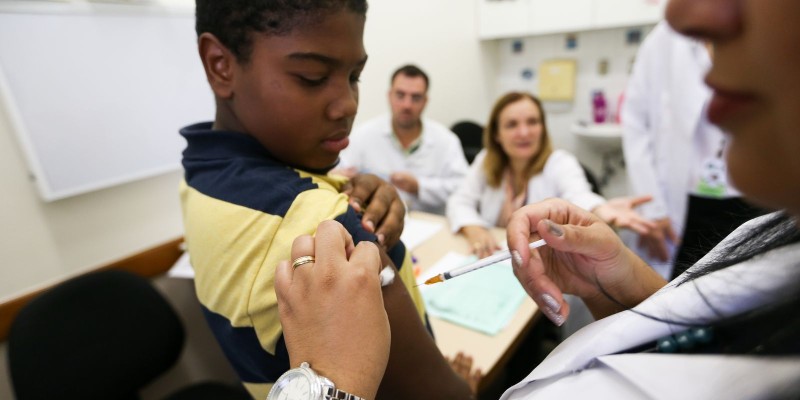 Em SP, 6 a cada 10 crianças têm carteiras de vacinação desatualizadas