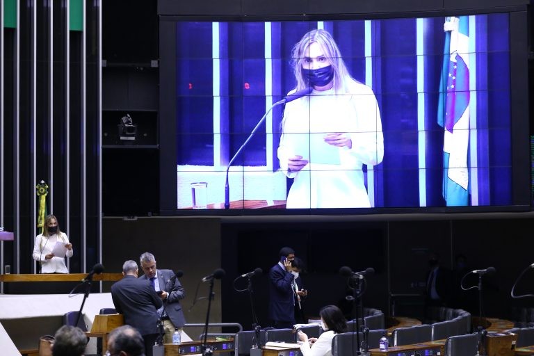 CAE aprova estímulo ao transporte por cabotagem