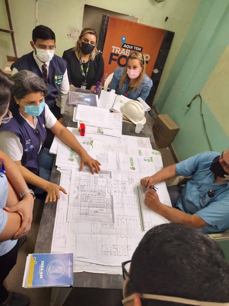 Secretarias de Saúde e de Infraestrutura acompanham obra do Centro Especializado em Reabilitação 3