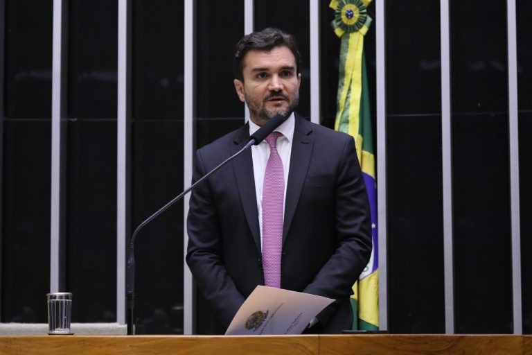 Secretaria da Saúde propõe zerar filas de consultas oncológicas em seis meses