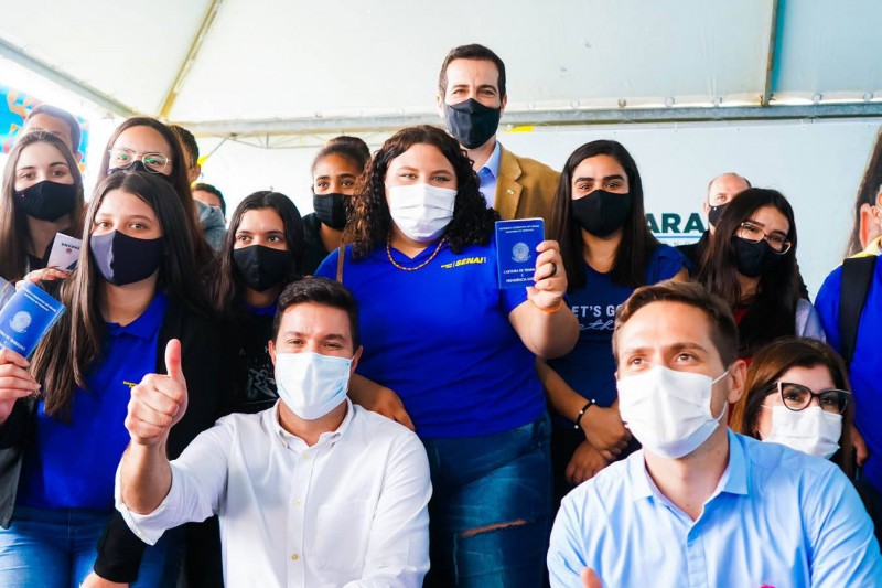 Governo leva Cartão Futuro às escolas do Paraná e amplia divulgação do programa